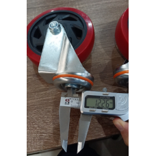 Колесо поворотное усиленное полиуретан SCMh 55 125 мм под болт